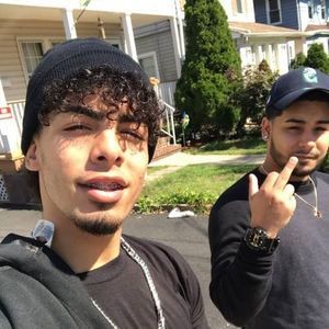 Meet your Posher, Max